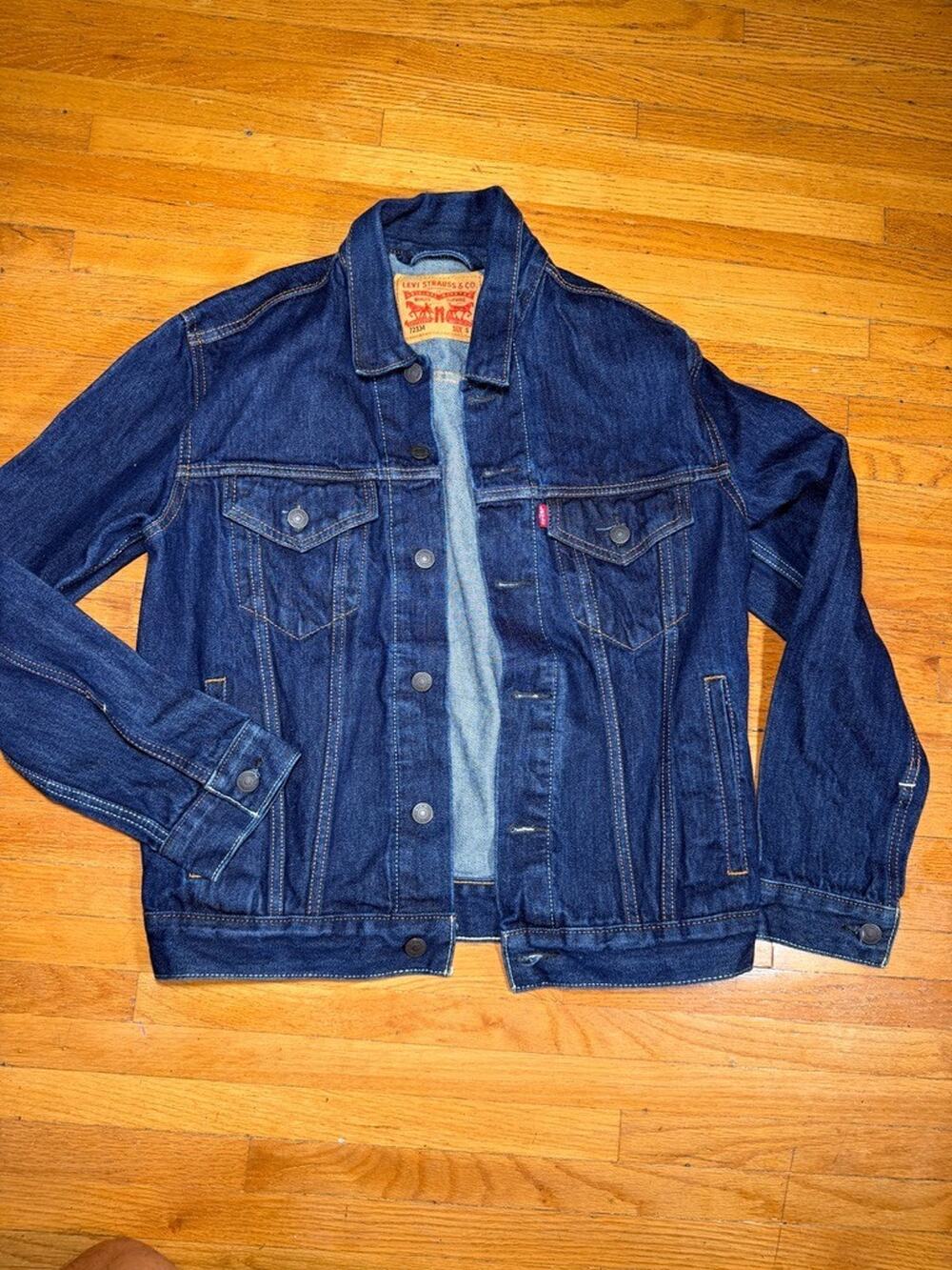 Levi’s 72334 Men’s Small Dark Blue Denim Trucker Jacket Red Tab Cotton